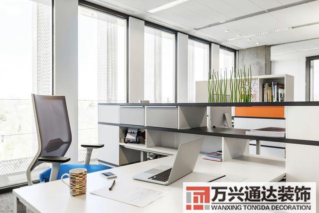 改善辦公室裝修風水辦公室的巧妙裝修